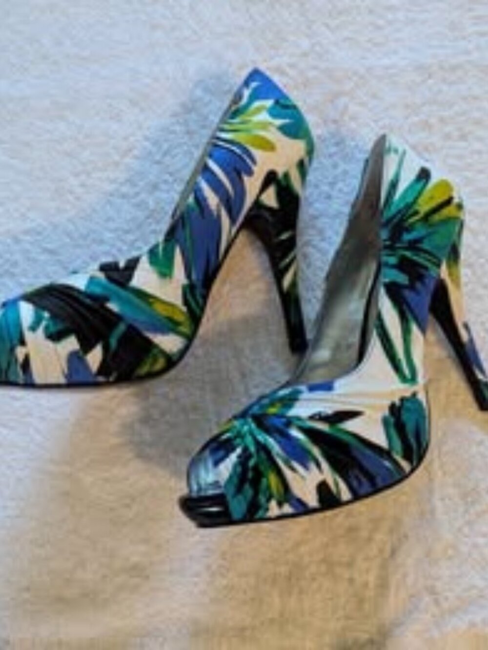 Audrey Brooke Peacock Print Peep Toe Pumps Heels Women’s 8M